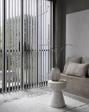 Raamdecoratie voor openslaande deuren_Toppoint stoffen lamellen 89mm 16-1321