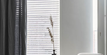 Evisa en Silva - Raamdecoratie voor babykamer